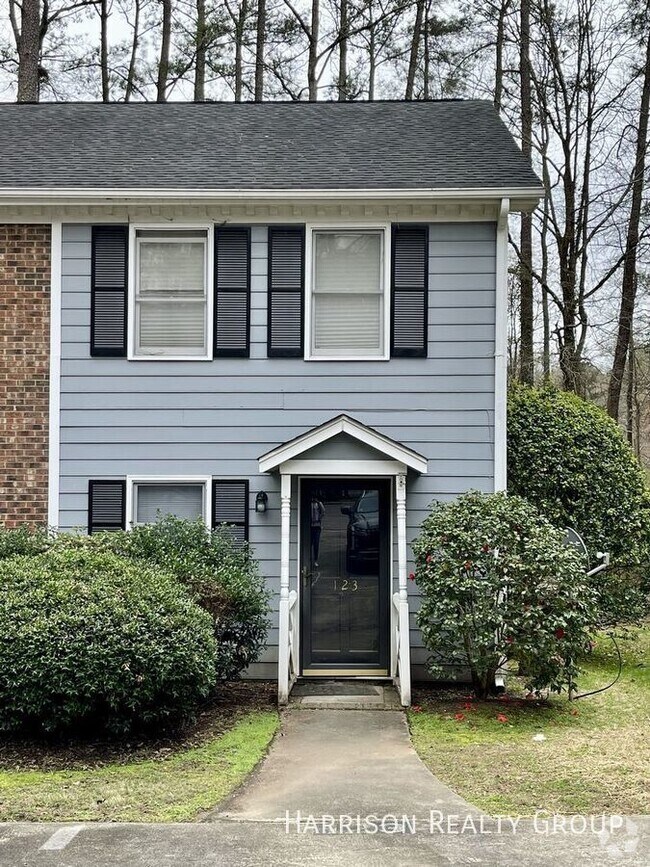 Waterford Place Townhomes Apartments under 400 Cary, NC 3 Rentals