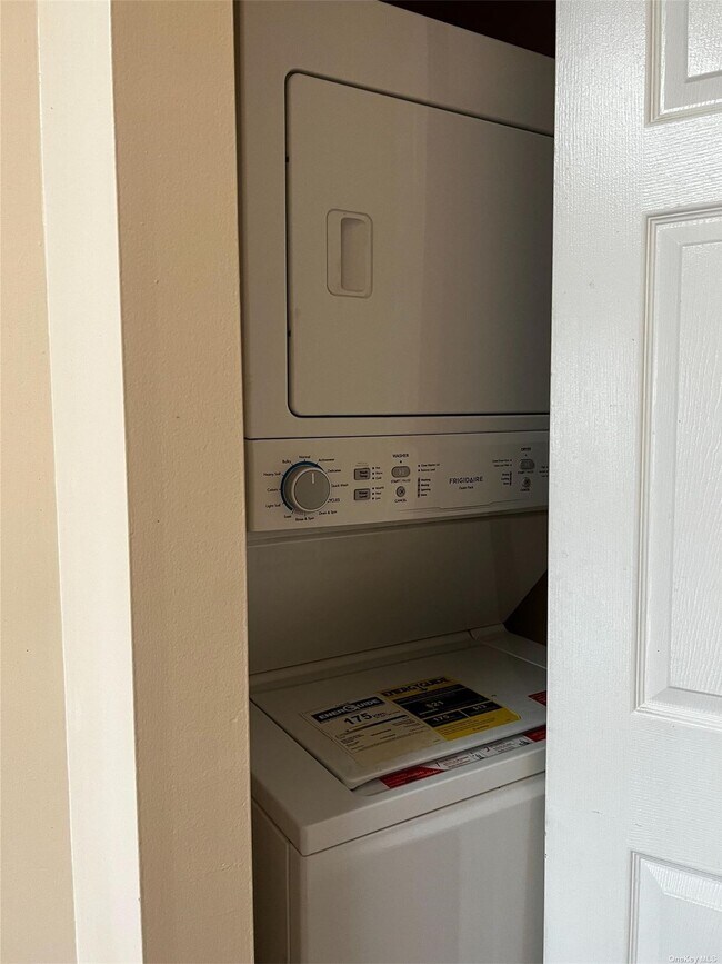 Foto del edificio - 82-167 Country Pointe Cir