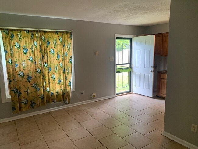 Foto del edificio - 1040 Canary Ln