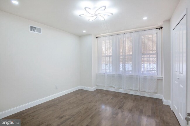 Foto del edificio - 2631 S Alder St