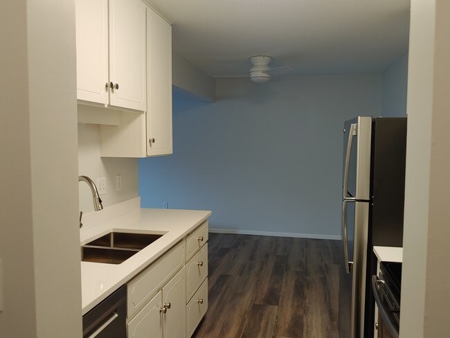 Foto del edificio - 4370 Brookside Ct