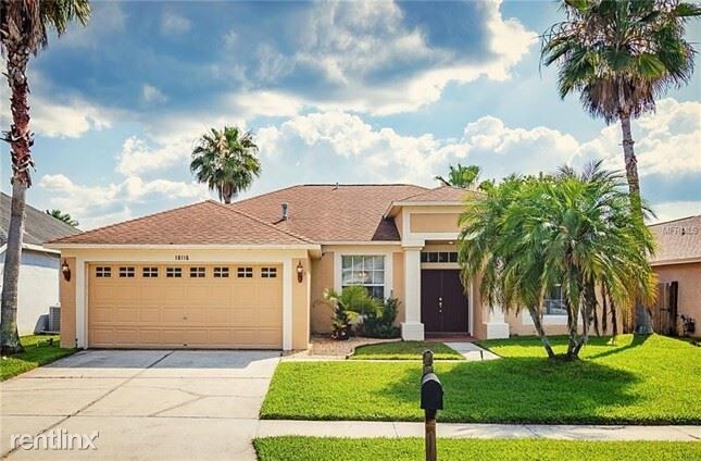 Foto principal - 3 br, 2 bath House - 18116 Palm Breeze Dr