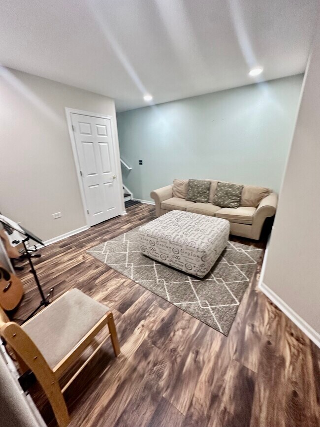 Foto del edificio - 3169 Saganashkee Ln