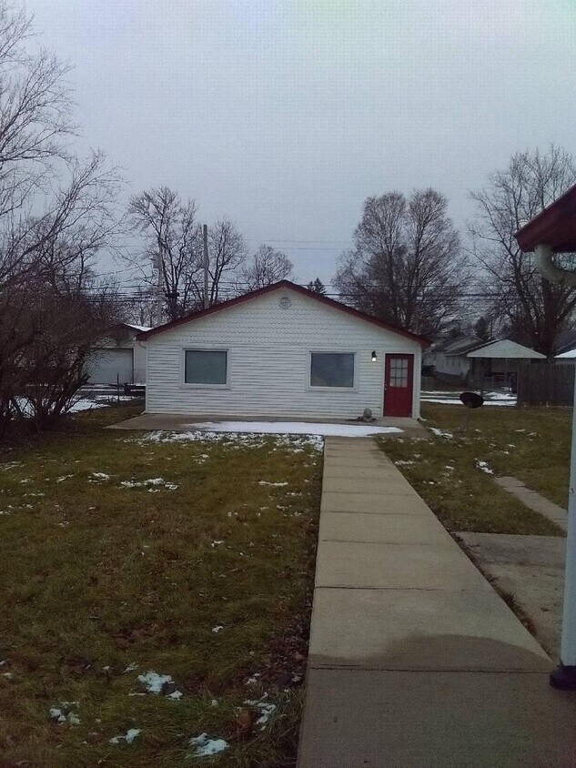 Foto principal - 1.0 bedroom in Centerville Indiana 47330
