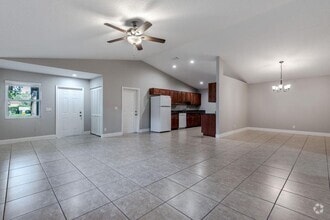 Building Photo - 1025 Staghorn St