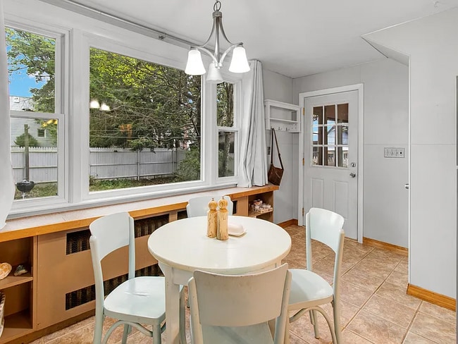 Building Photo - 14 Bellegarde Ave