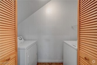 Building Photo - 8789 Villa Alex Ave