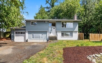 Building Photo - 17827 131st Pl SE