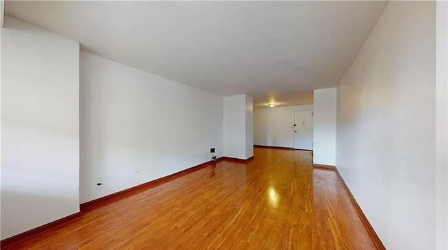 Building Photo - Luxury 1 Bedroom 1 Bathroom