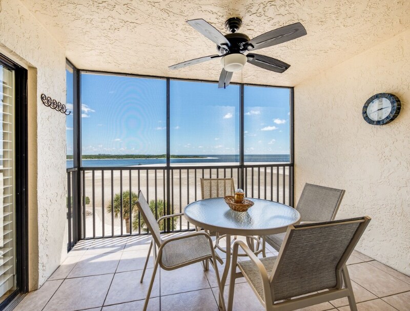 Primary Photo - 8350 Estero Blvd