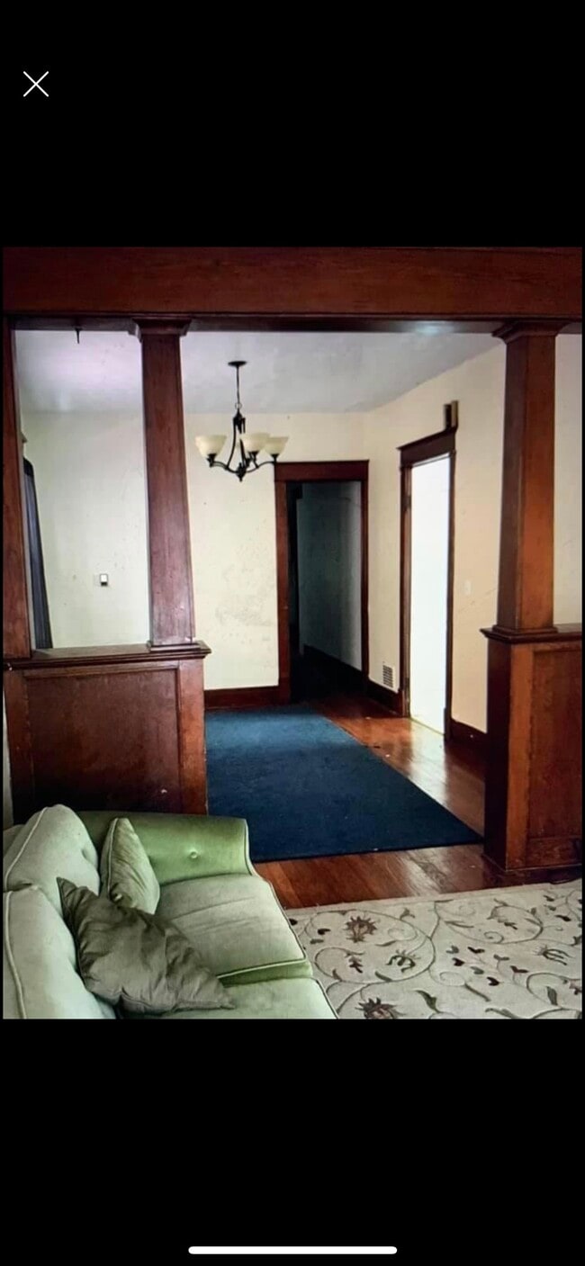 Building Photo - 115 Ledger St