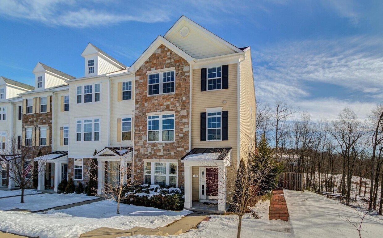 127 Cheshire Ct, Winchester, VA 22602 House Rental in Winchester, VA