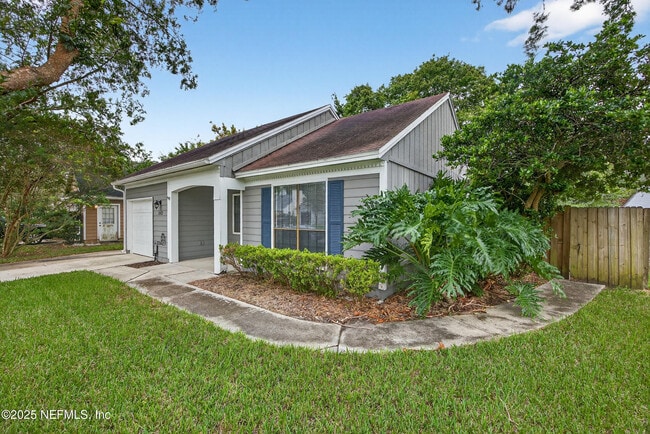 Foto del edificio - 2512 Bluffton Dr