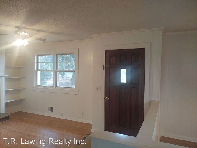 Building Photo - 3 br, 1 bath House - 950 Phillips Road