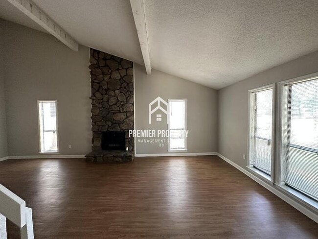 Building Photo - 3778 Kennings Dr