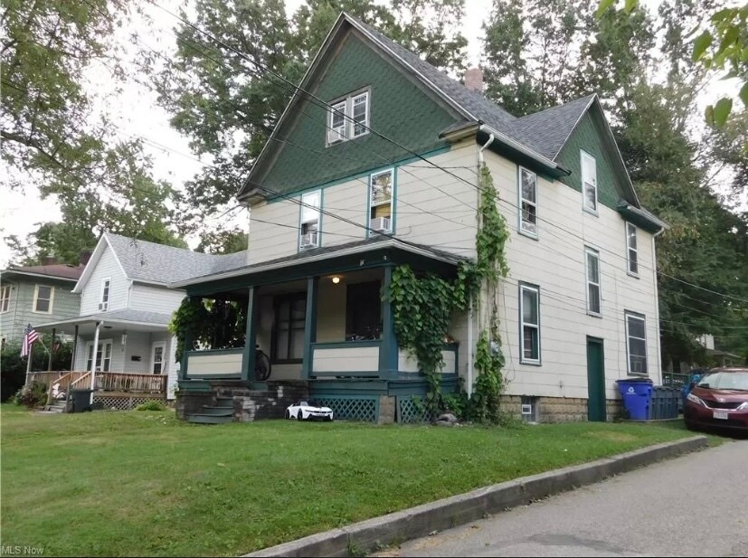 246 Lake St, Kent, OH 44240 House for Rent in Kent, OH