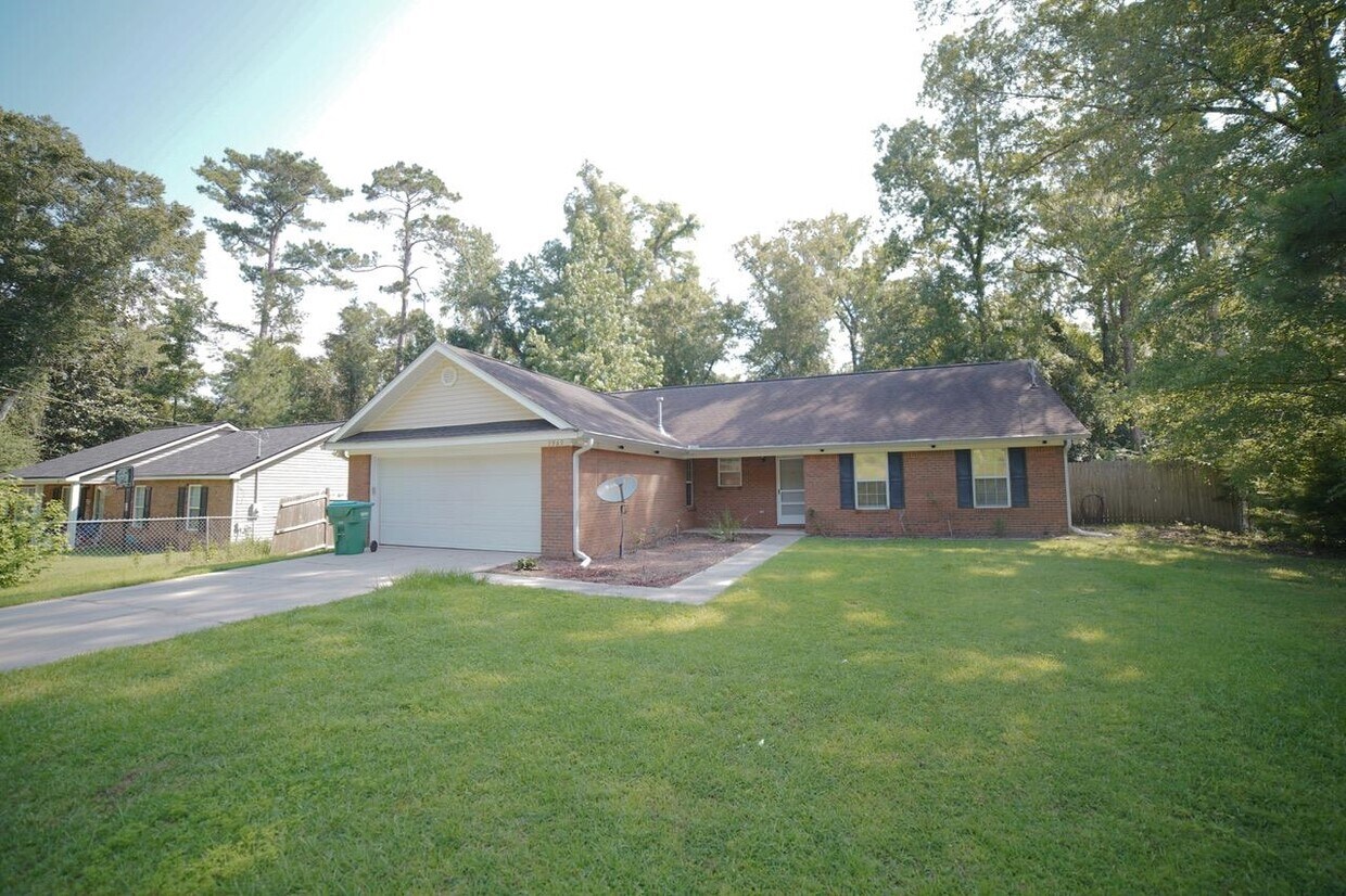 Foto principal - 7969 High Brg Rd
