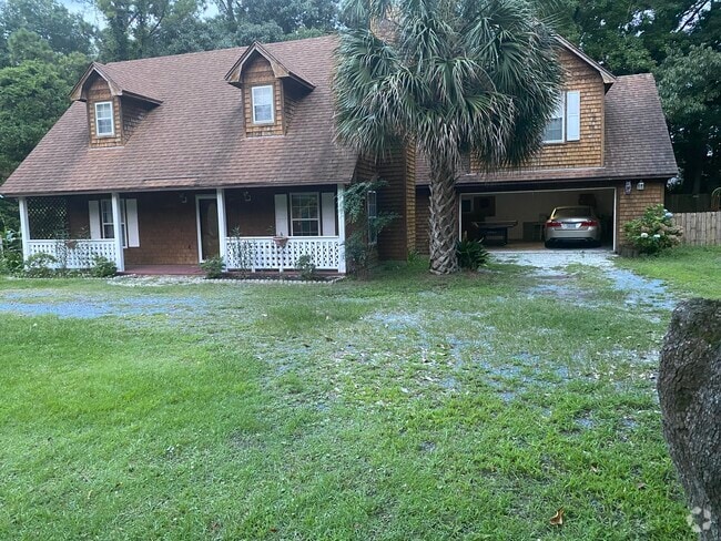 Building Photo - 8228 Lantana Ln