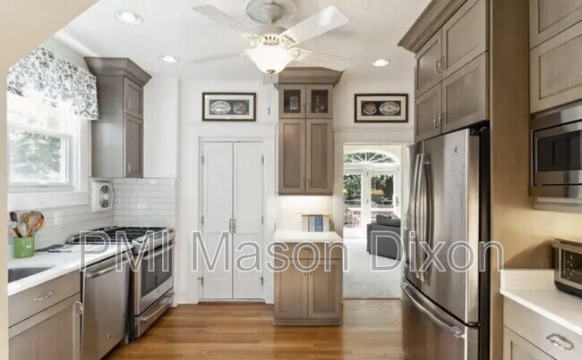 Foto del edificio - 1726 Arlington Ave