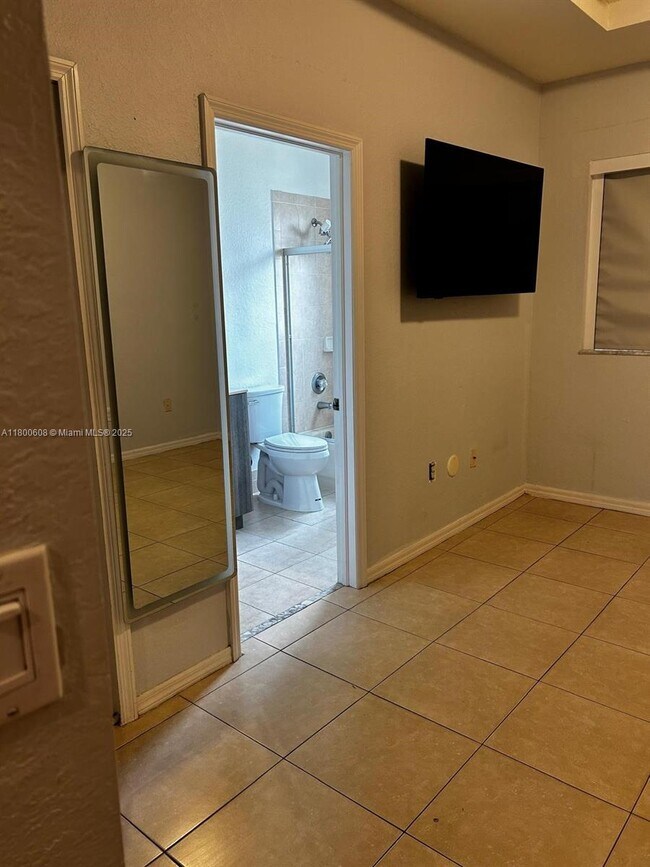 Foto del edificio - 8526 NW 107th Passage