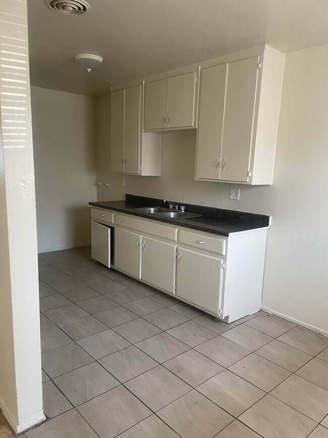 Foto del edificio - 7339 McKinley Ave