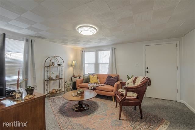 Building Photo - 2 br, 2 bath House - 7 NW 88th St