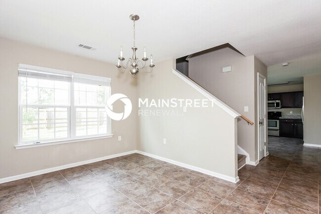Foto del edificio - 4 Bedroom Pet-Friendly Home in Monroe, NC with Main Street Renewal