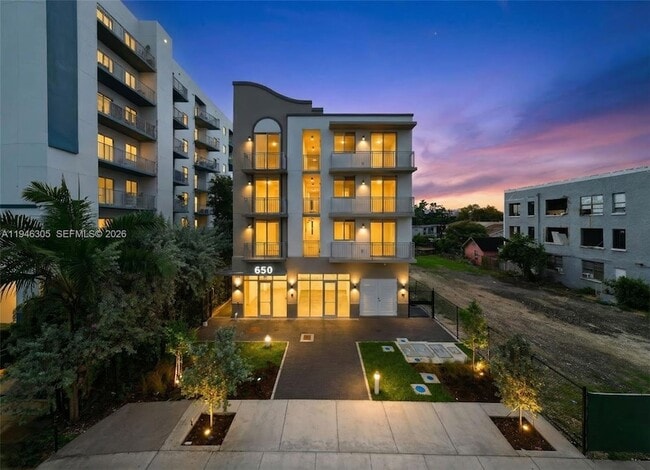 Photo - 650 SW 1st St Apartment