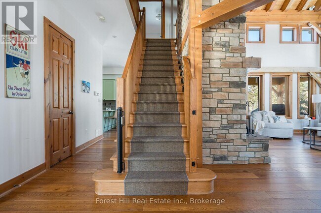 Building Photo - 106 Manitou Court