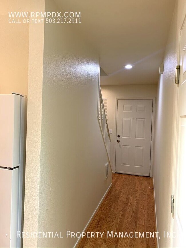 Building Photo - Orchard Hill Condo in the Heart of Tualatin!