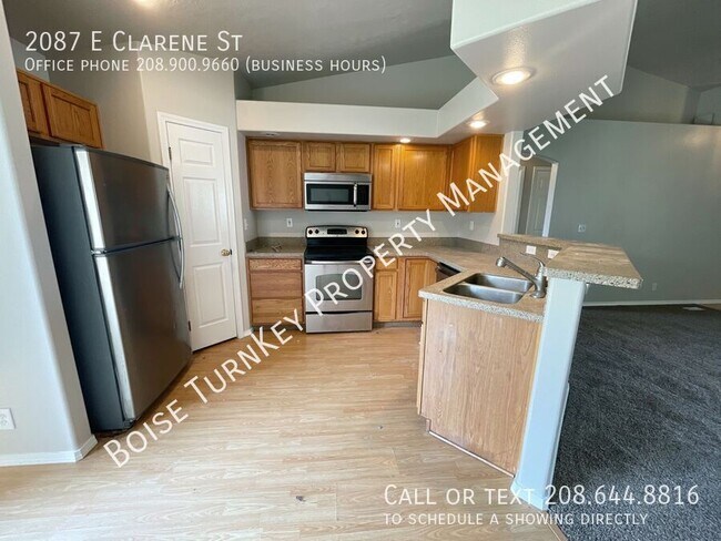 Building Photo - 2087 E Clarene St