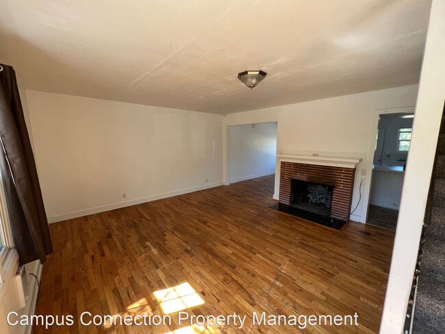 Building Photo - 4 br, 2 bath House - 1480 Hilyard St