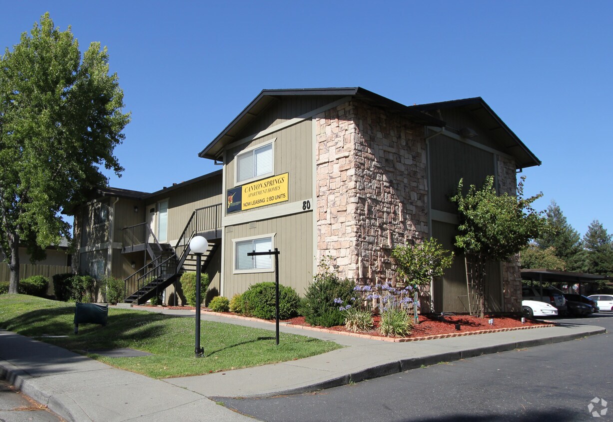 Canyon Springs Apartments in Fairfield, CA
