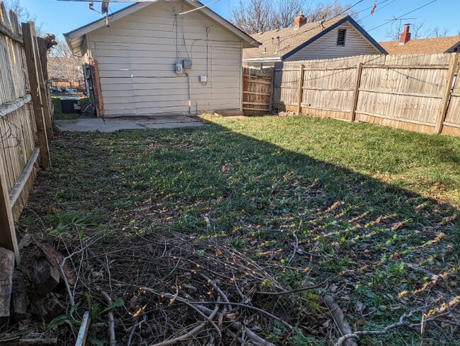 Building Photo - 623 Fuller Ave