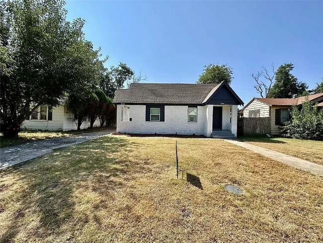 Building Photo - 2910 NW 20th St
