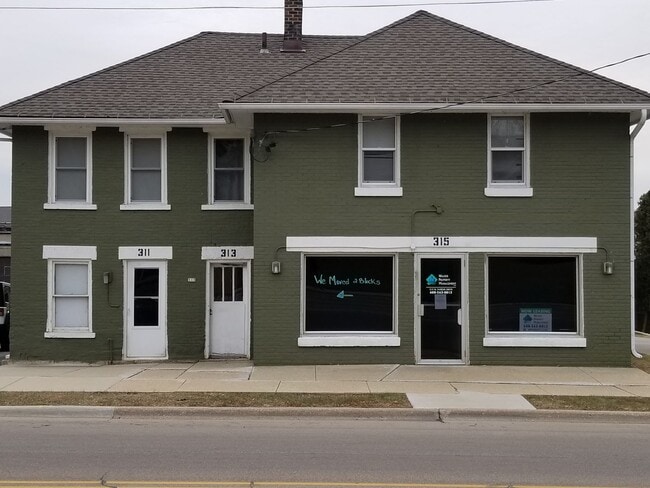 Foto del edificio - 311-315 N.Parker Dr.