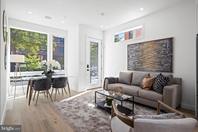 Foto del edificio - 808 13th St NE