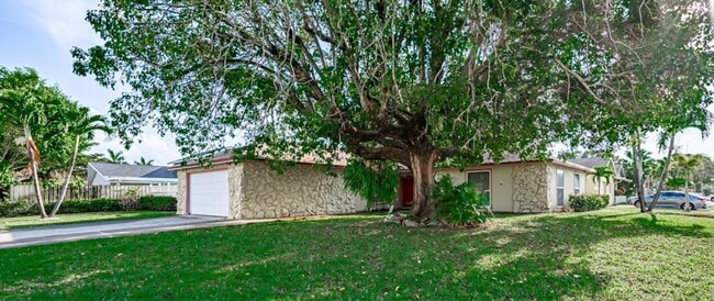 Foto del edificio - 1242 Wyndcliff Dr