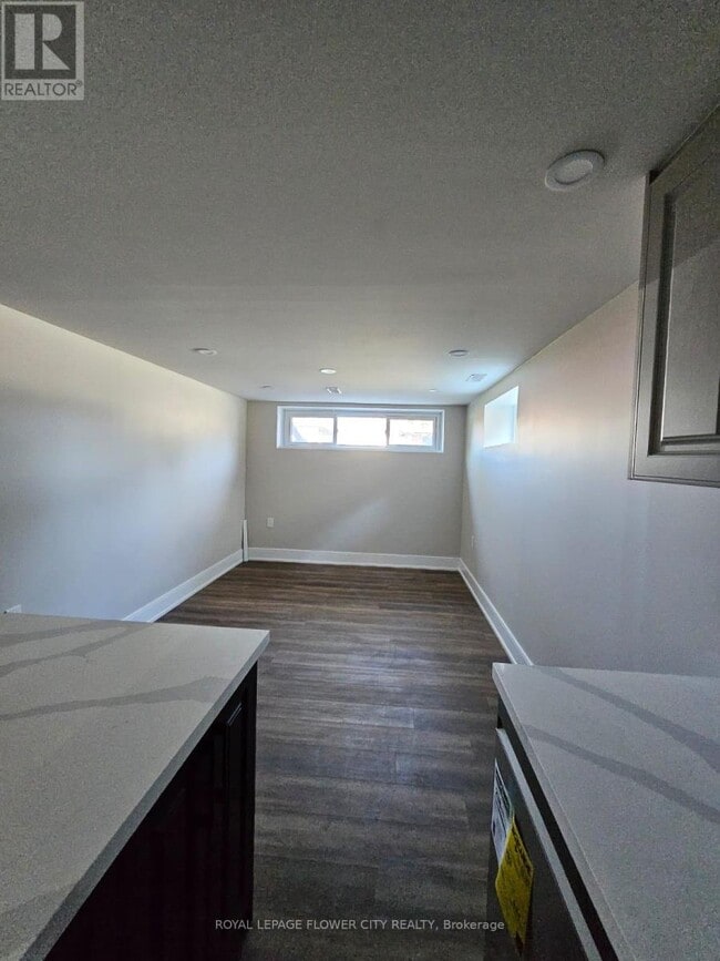 Building Photo - 221 Acton Ave