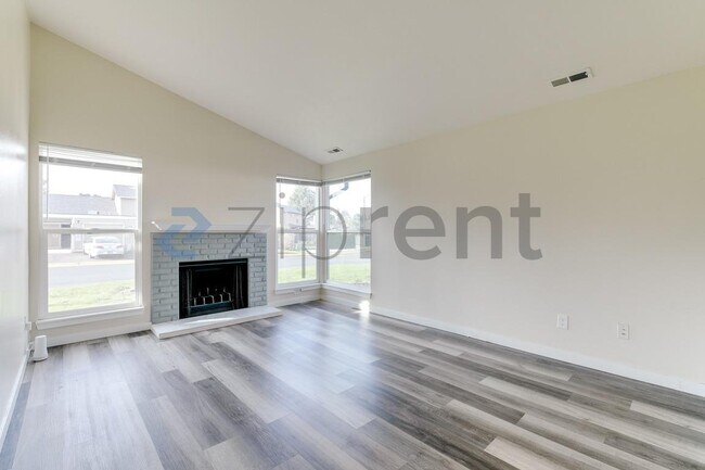 Foto del edificio - 3002 M Dr NE