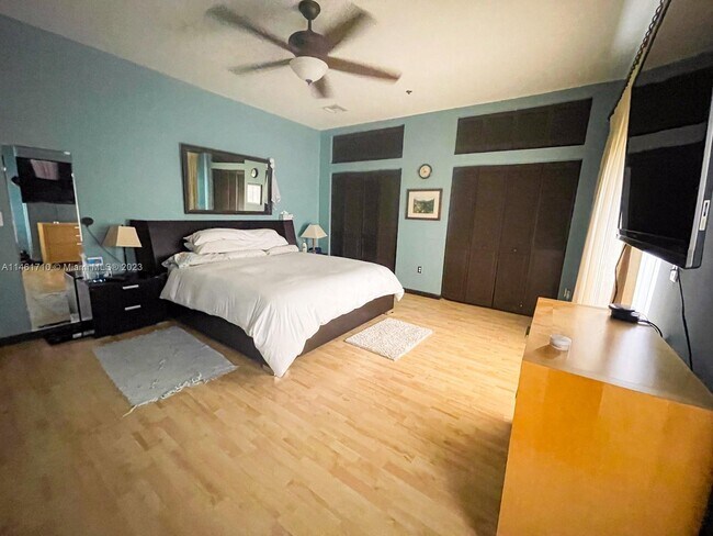 Foto del edificio - 9008 Collins Ave