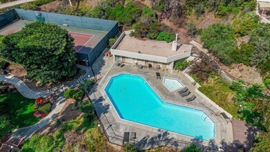 Building Photo - 8946 Caminito Verano