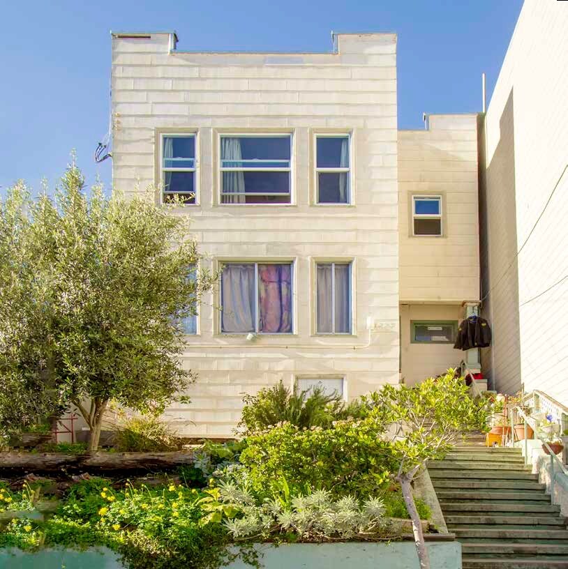 Primary Photo - 1223-1225 44th Ave