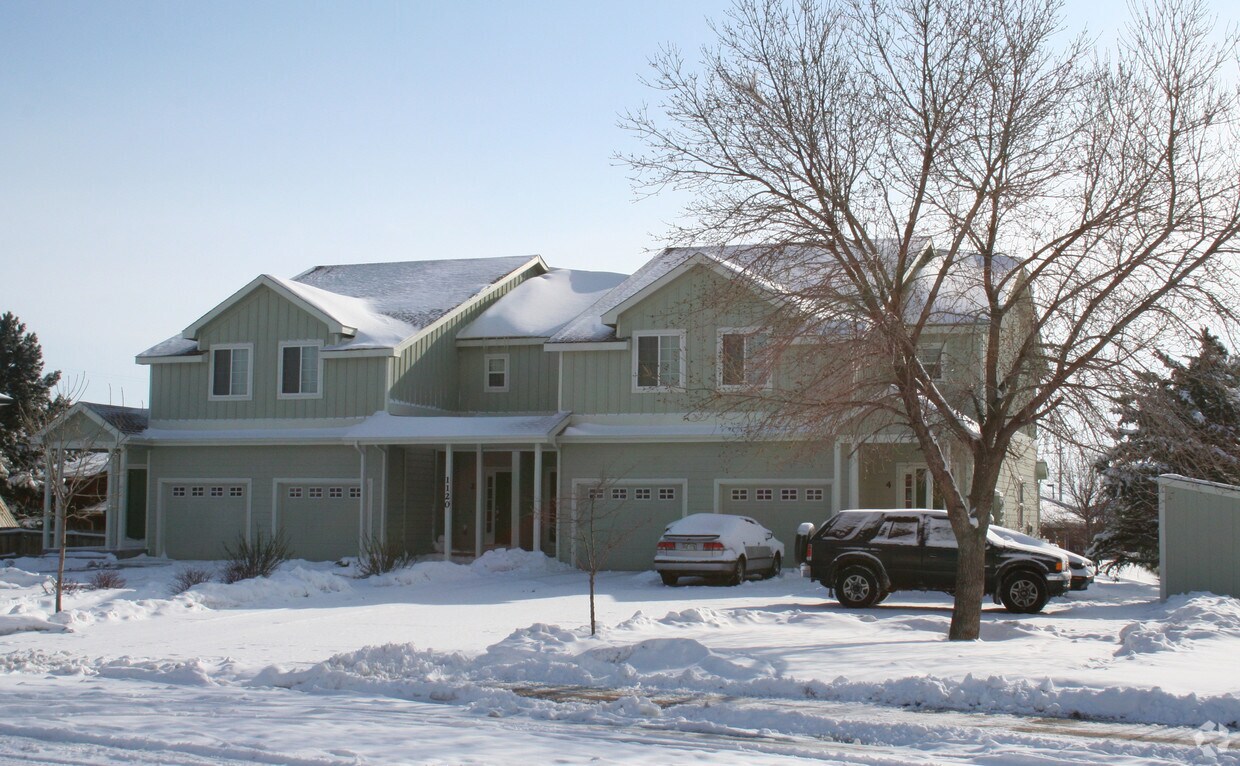 Primary Photo - 1218 Montgomery St