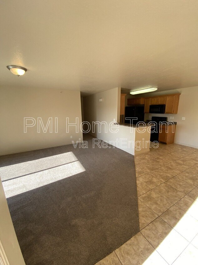 Foto principal - 2510 Charleston Ave