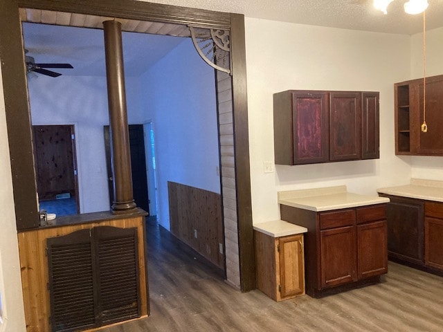 comedor de kit - 907 Clinton St