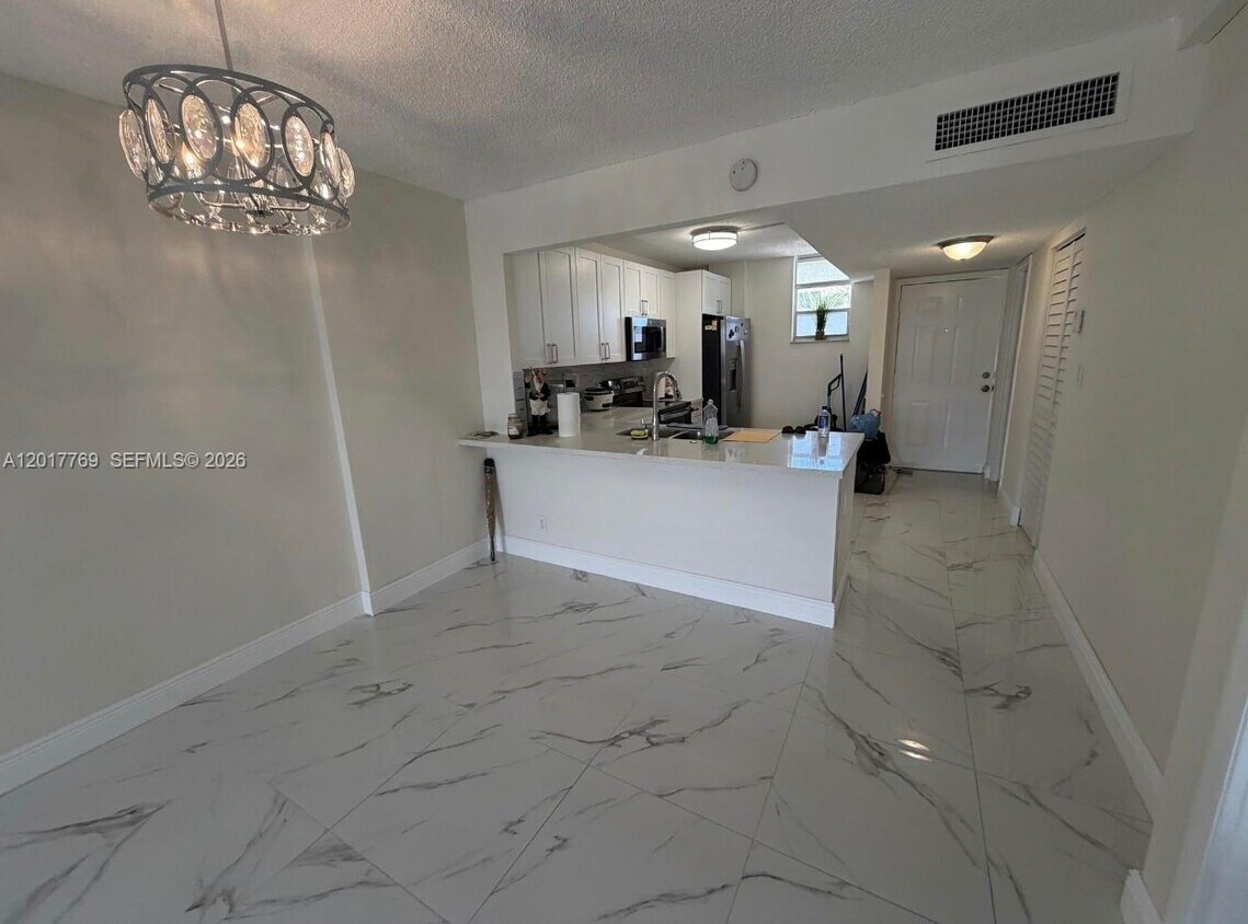 Foto del edificio - 2903 N Miami Beach Blvd
