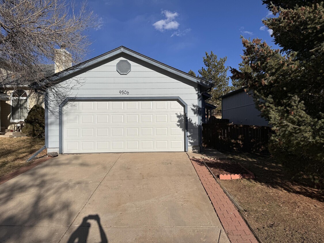 Primary Photo - 9605 Devon Ct