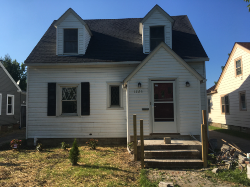 Primary Photo - 1226 W 11th St