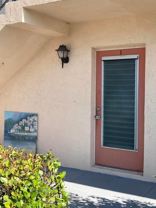 Primary Photo - 2950 SE Ocean Blvd